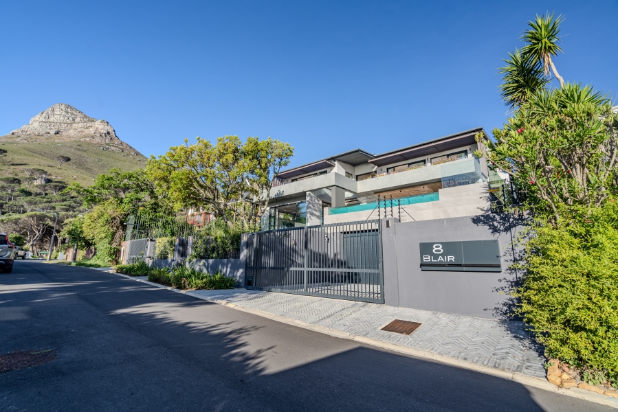 6 Bedroom Property for Sale in Camps Bay Western Cape